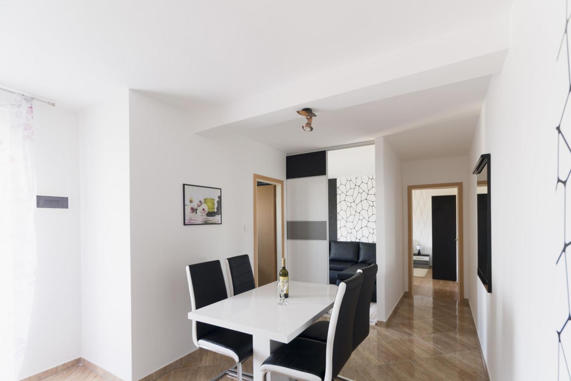 Apartments Toka Petrcane Rum bild