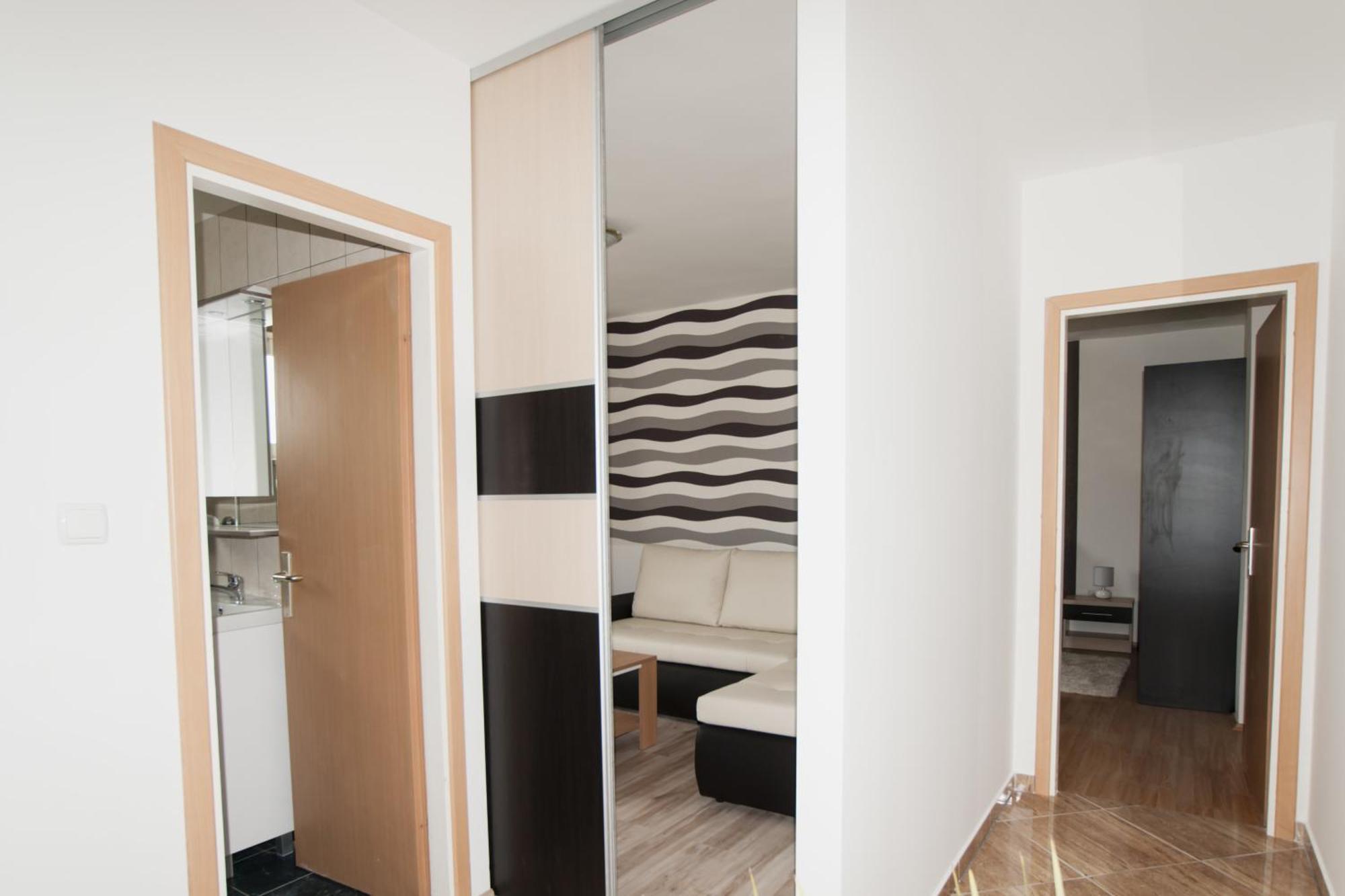 Apartments Toka Petrcane Rum bild