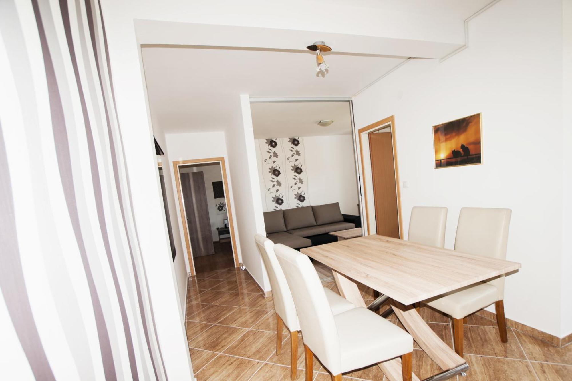 Apartments Toka Petrcane Rum bild
