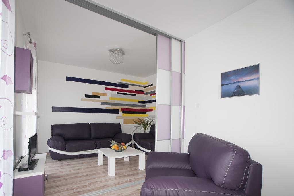Apartments Toka Petrcane Rum bild