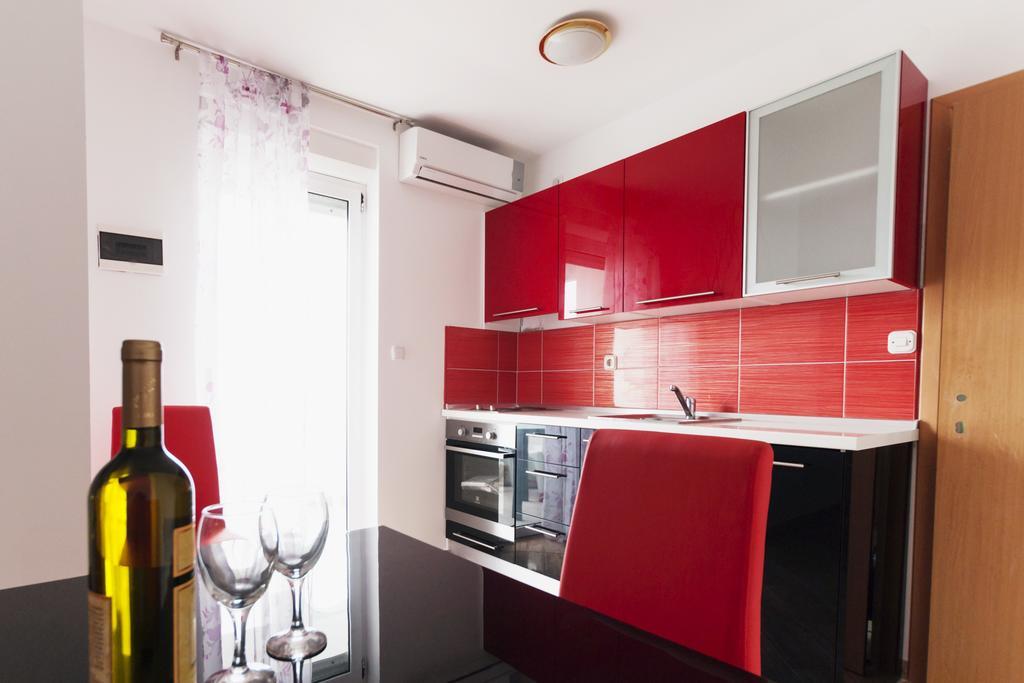 Apartments Toka Petrcane Rum bild