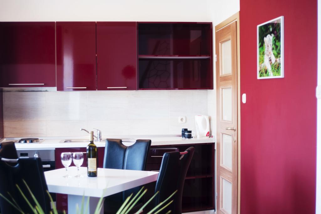 Apartments Toka Petrcane Rum bild